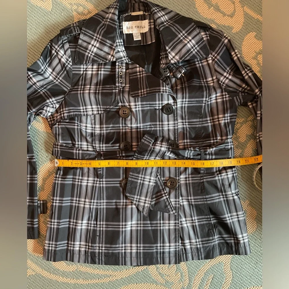 Beautiful Spring/Summer Jacket - Picture 4 of 7